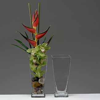 GLASS   11" X 5" X 5" VASE